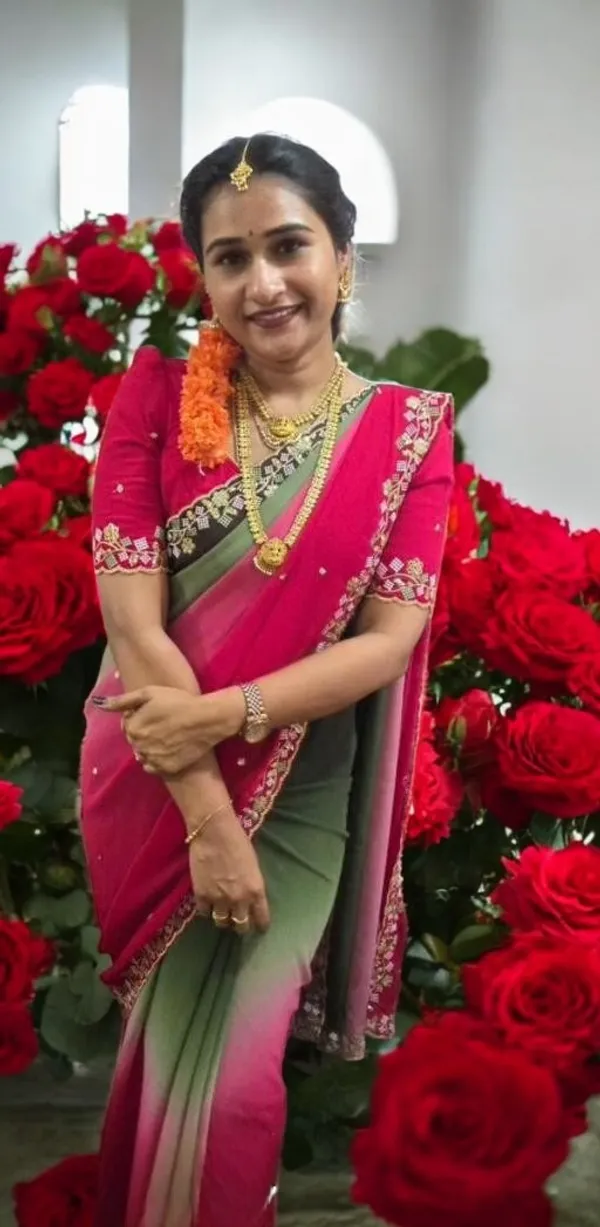 Pink_And_Green_Georgette_Saree_For_Women