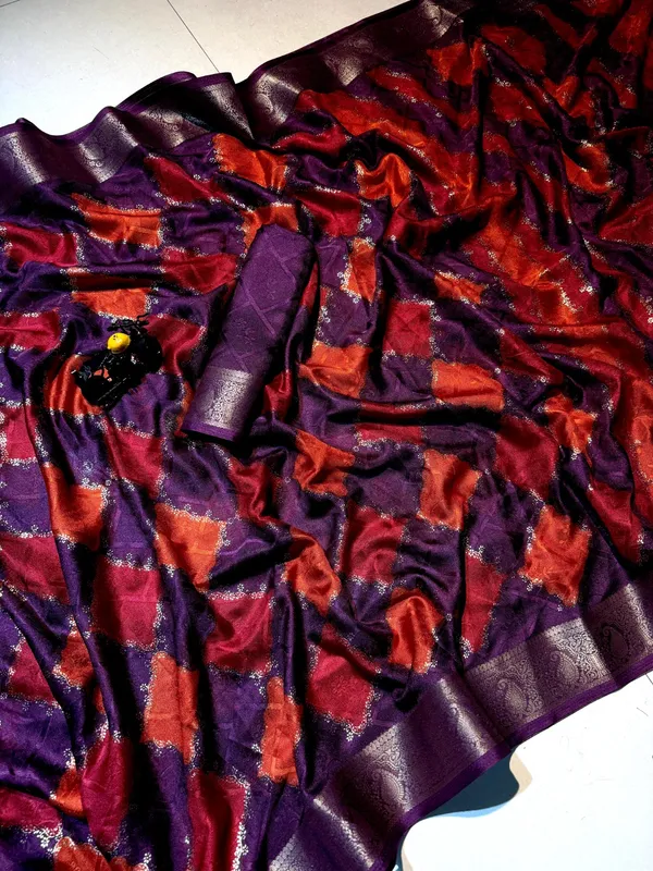Black_And_Red_Art_Silk_Saree_For_Women