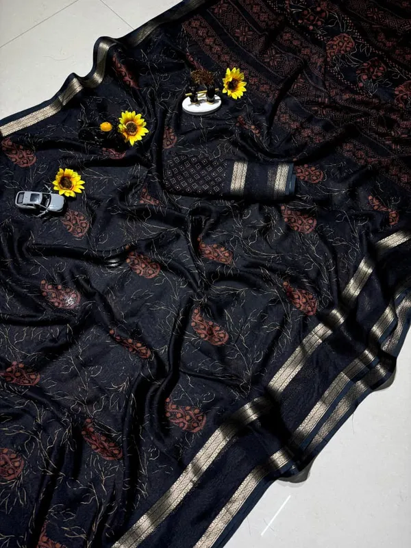 Premium_Black_Georgette_Saree_with_Uniform_Print_&_Matching_Blous