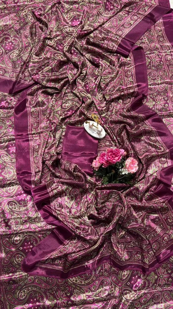Tarki_Silk_Printed_Saree_with_Elegant_Paisley_Design_and_Unstitched_Blouse_Piece