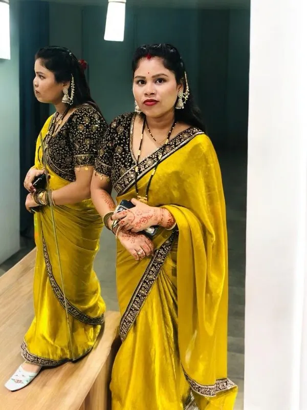 Trending_Gold_Crush_Binny_Saree_with_Heavy_Velvet_Stitched_Blouse