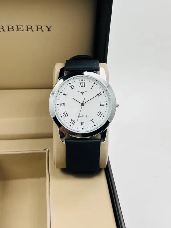 Black_Analog_Quartz_Watch_With_Silicone_Strap_For_Men