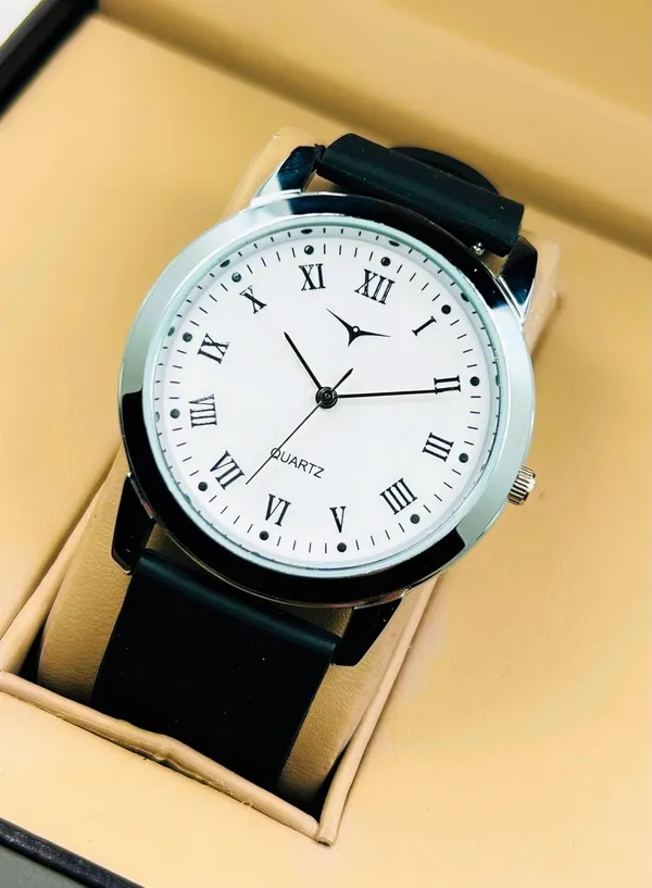 Black_Analog_Quartz_Watch_With_Silicone_Strap_For_Men