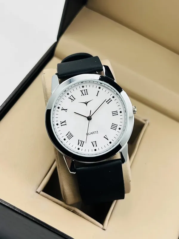 Black_Analog_Quartz_Watch_With_Silicone_Strap_For_Men