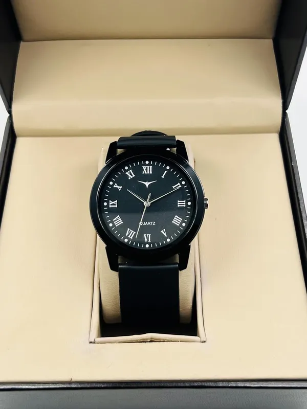 Black_Analog_Quartz_Watch_With_Silicone_Strap_For_Men
