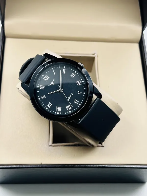 Black_Analog_Quartz_Watch_With_Silicone_Strap_For_Men