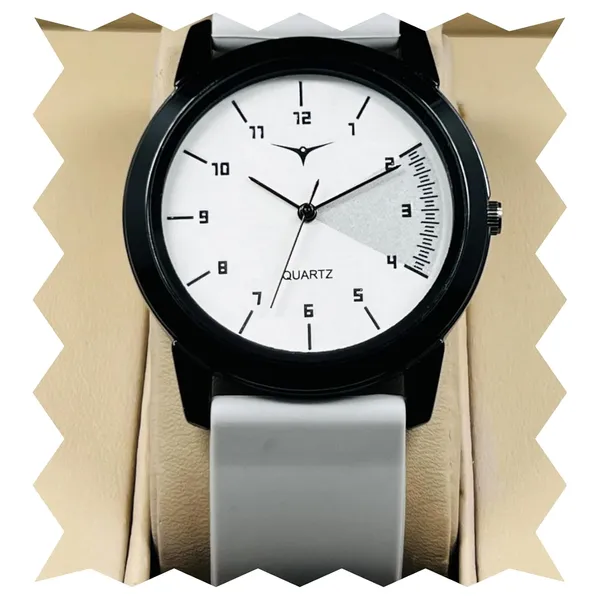 Grey_White_Quartz_Analog_Watch_With_Silicone_Strap_For_Men