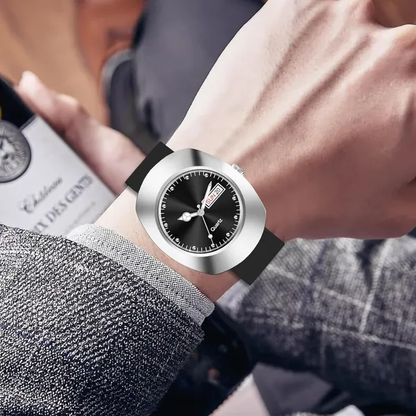 Black_Quartz_Analog_Wristwatch_With_Day_Date_Display_For_Men