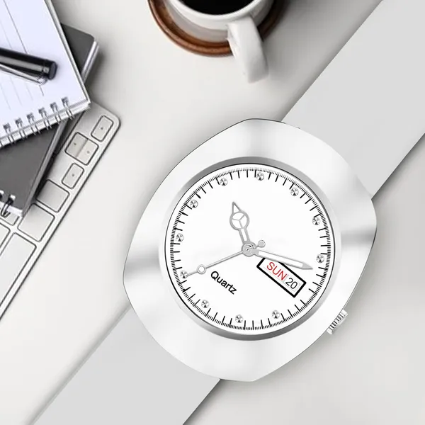 Silver_Quartz_Analog_Wristwatch_With_Day_Date_Display_For_Men