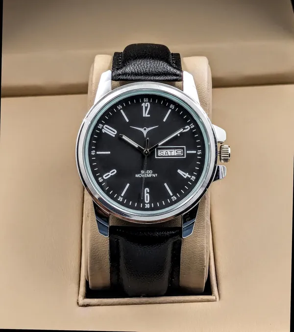 Black_Leather_Strap_Quartz_Wristwatch_With_Day_Date_Display_For_Men