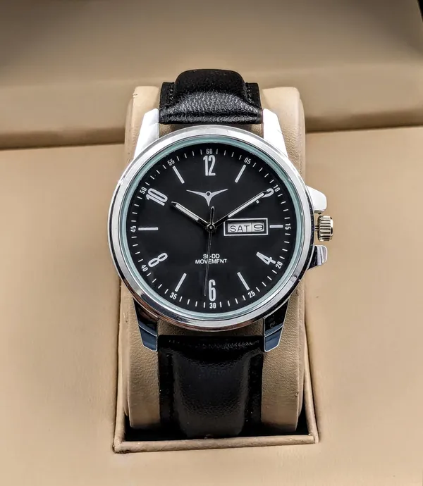 Black_Leather_Strap_Quartz_Wristwatch_With_Day_Date_Display_For_Men