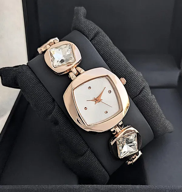 Rose_Gold_Crystal_Accent_Watch_For_Women