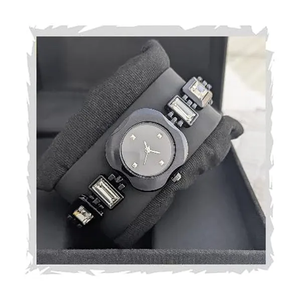 Black_Crystal_Bracelet_Watch_For_Women