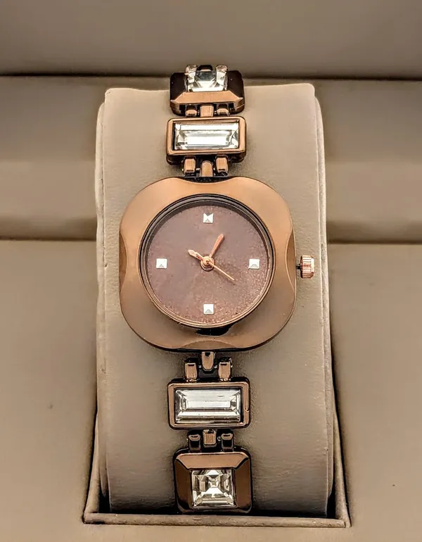 Brown_Crystal_Bracelet_Watch_For_Women
