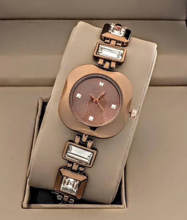 Brown_Crystal_Bracelet_Watch_For_Women