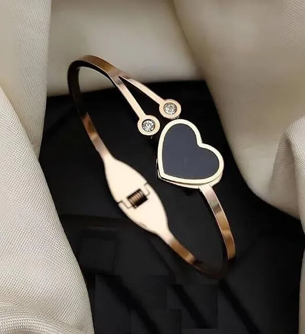 Rose_Gold_Stainless_Steel_Analog_Watch_With_Kada_For_Women