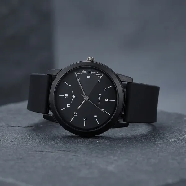 Black_Quartz_Analog_Watch_With_Silicone_Strap_For_Men
