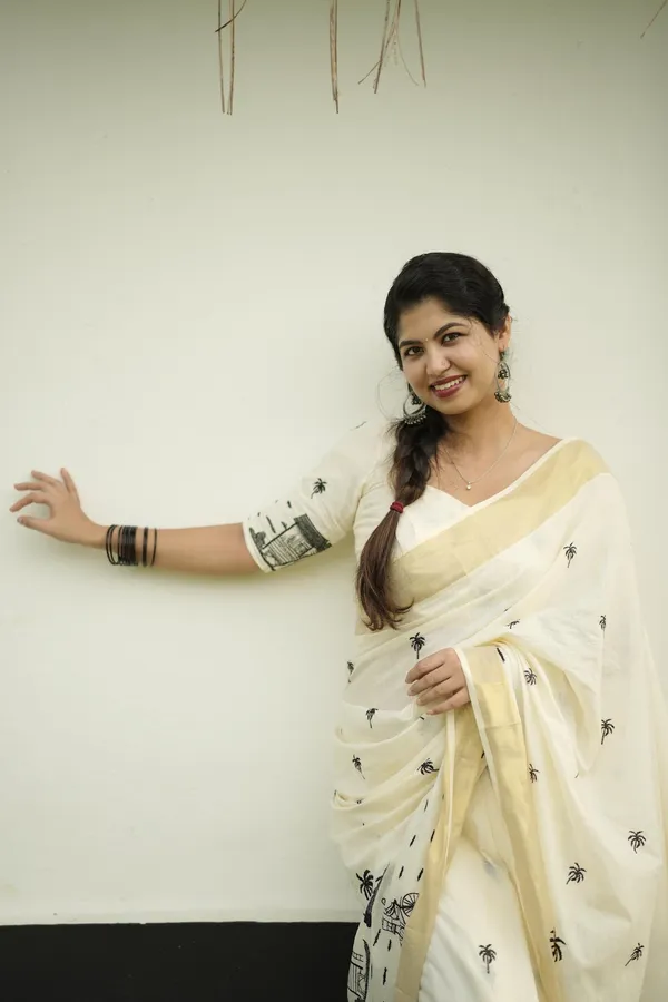 Chai_Kada_Embroidered_Saree_For_Women