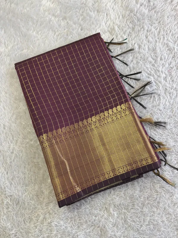 Akira_-Chocolate_Brown_Golden_Checks_Saree_For_Women