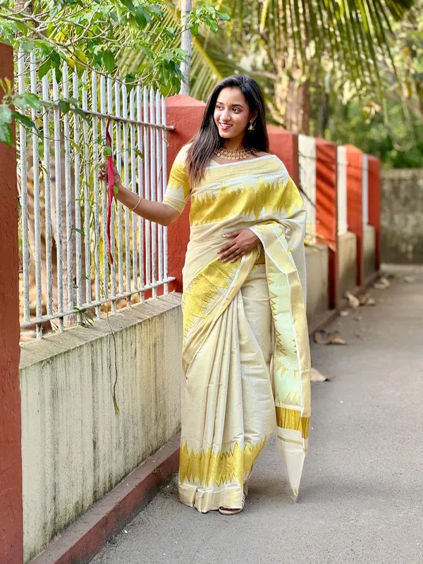Ecg_Golden_Tissue_Saree_For_Women