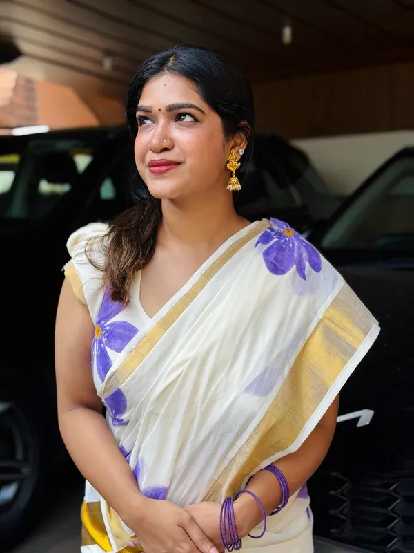 Neelakurnji_Flora_Printed_Saree_For_Women