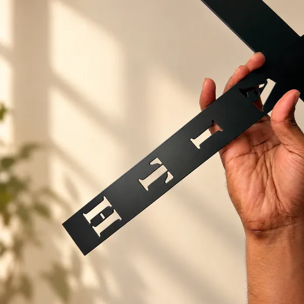 Faith_Cross_Metal_Wall_Art_|_Minimalist_Christian_Wall_Decor
