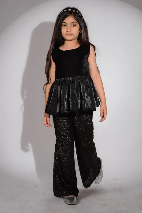 Black_Tulle_Premium_Clothing_Set_For_Kids