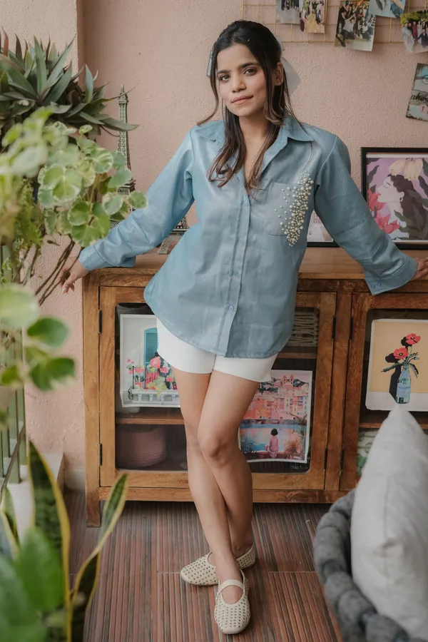Denim_shirt_mom