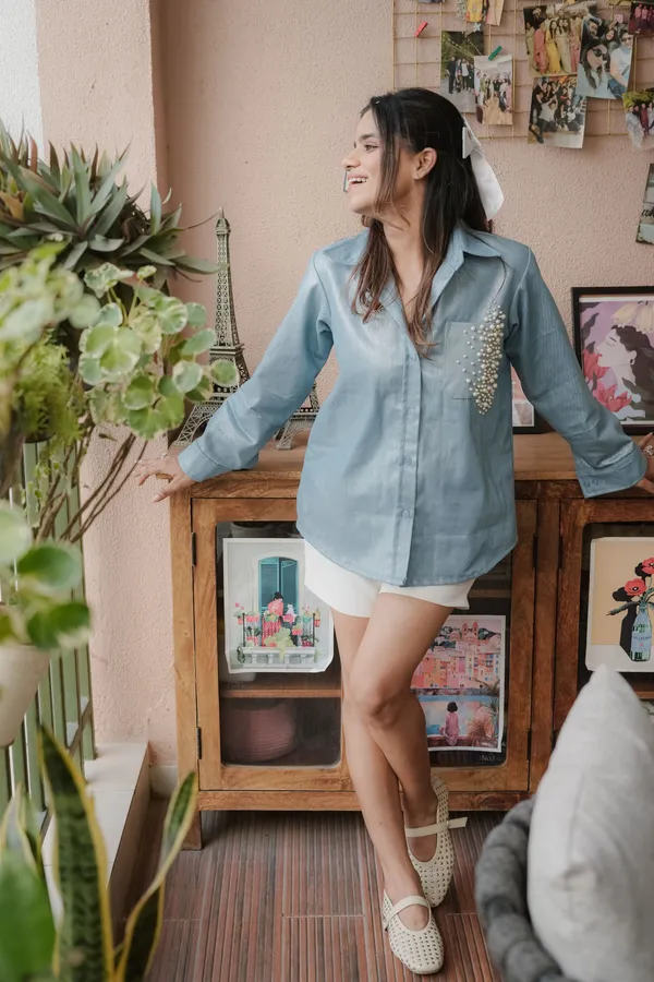 Denim_shirt_mom