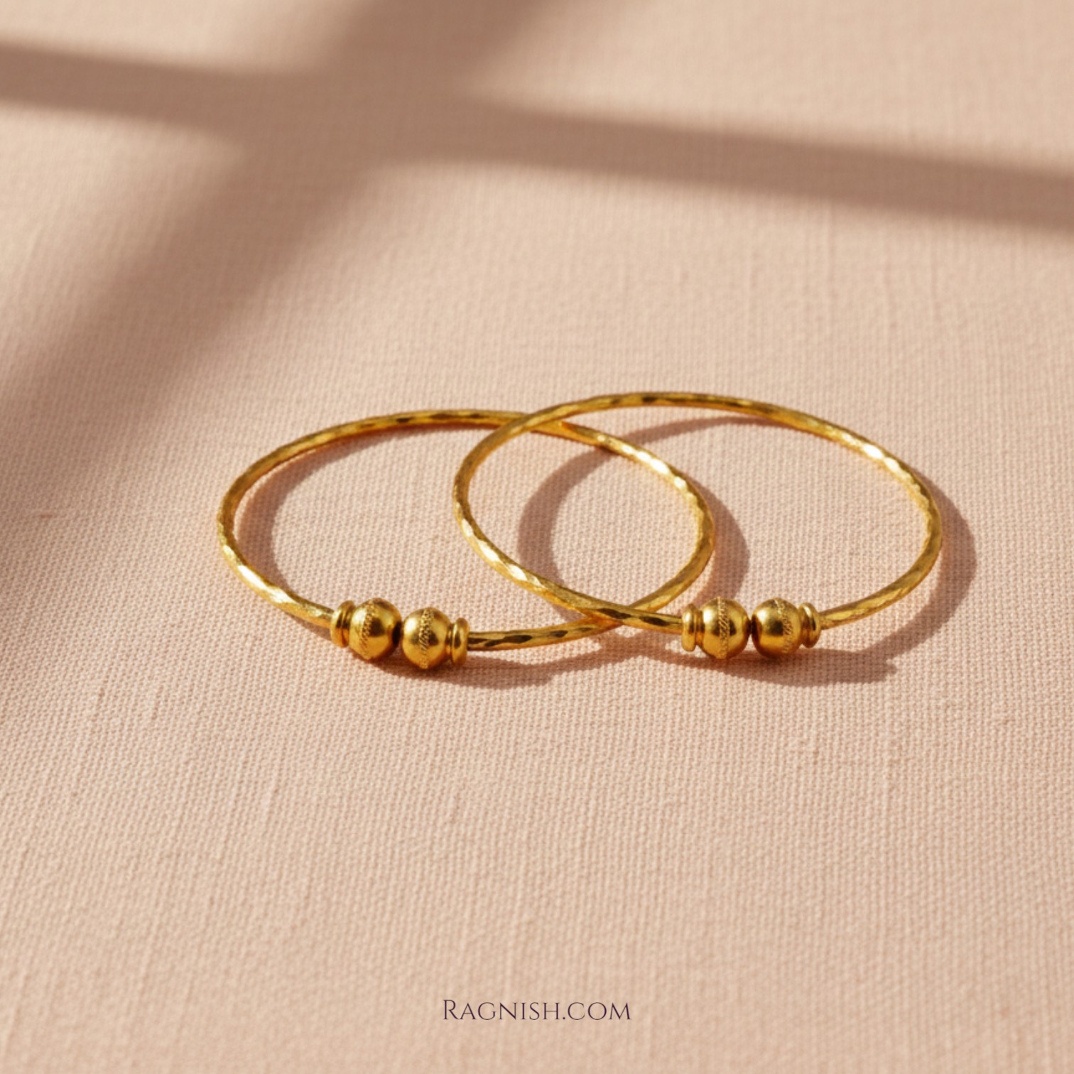 Golden_Alloy_Premium_&_Fancy_Design_Bracelet_For_Women