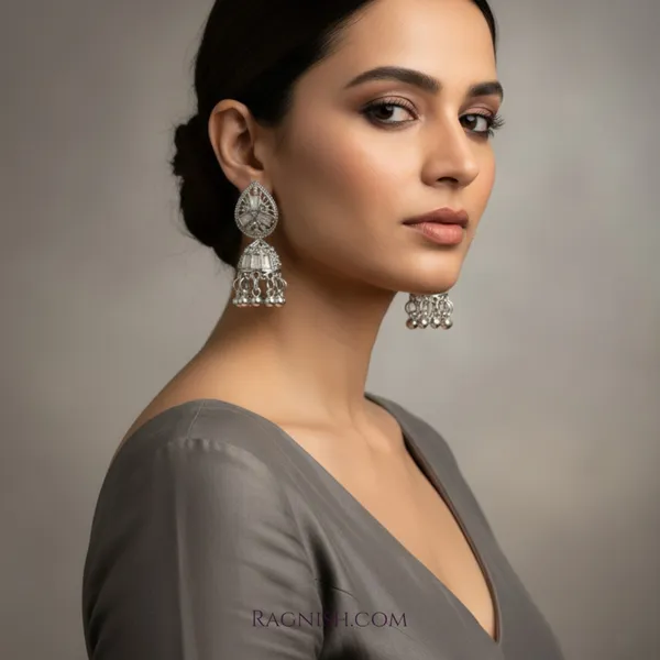 Silver_Alloy_And_Kundan_Stones_Premium_&_Fancy_Design_Earrings_For_Women