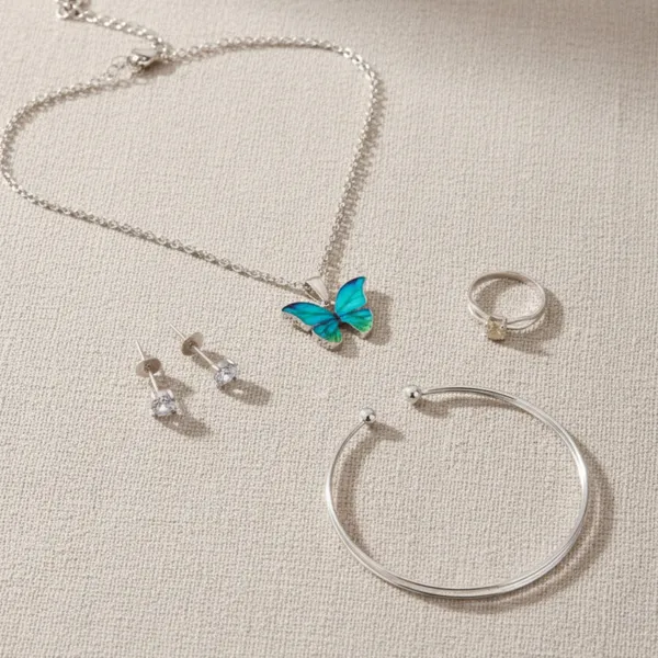 Silver_Alloy_And_Crystal_Stones_Premium_&_Fancy_Design_Jewelry_Set_For_Women