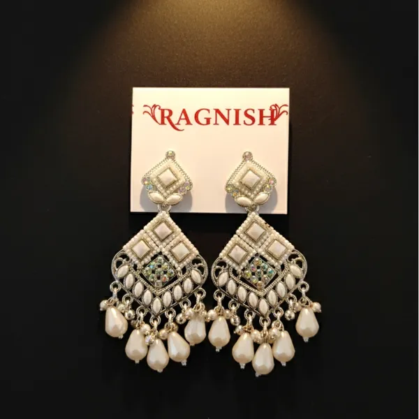Silver_Alloy_And_Pearl_Drops_Premium_&_Fancy_Design_Earrings_For_Women_(Pack_Of_2)