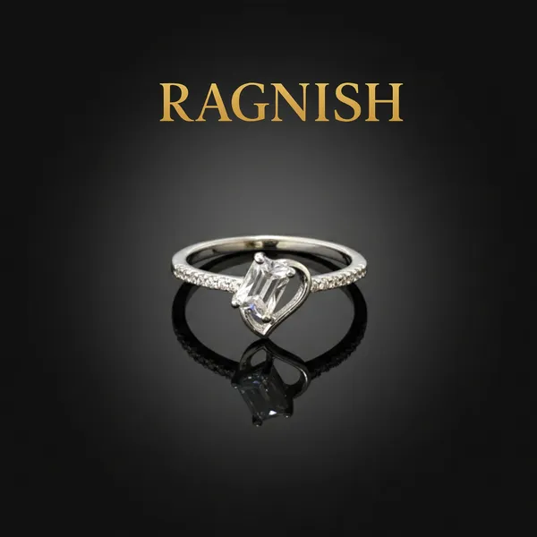 Silver_Alloy_And_Cubic_Zirconia_Premium_&_Fancy_Design_Ring_For_Women