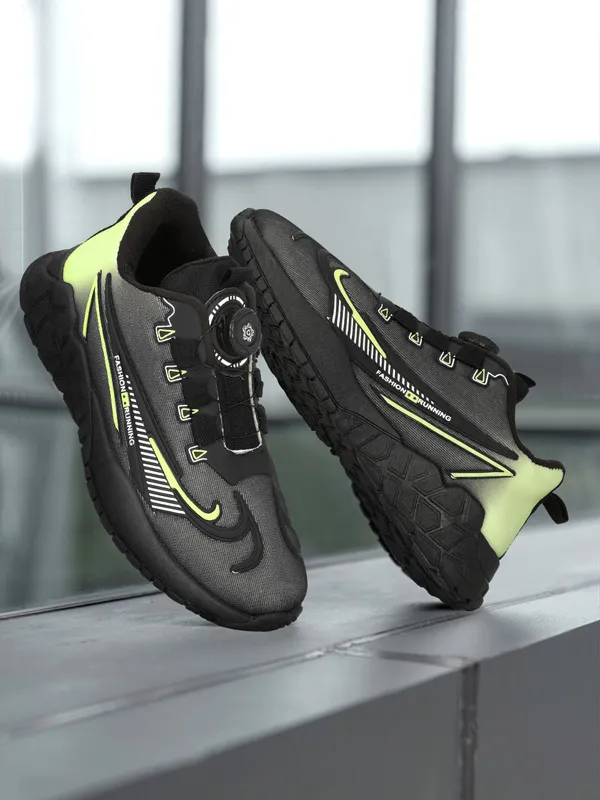 Black_&_Green_Mesh_Premium_&_Comfortable_Sneakers_For_Men