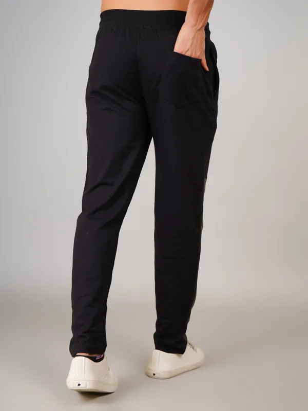 Black_Premium_Cotton_Blend_Solid_Regular_Fit_Track_Pant_For_Men