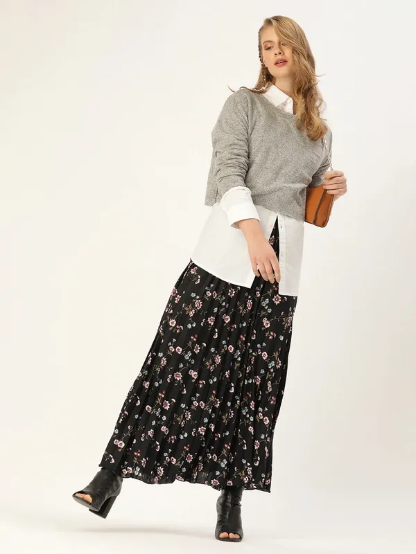 Black_Crepe_Maxi_Skirt_For_Women