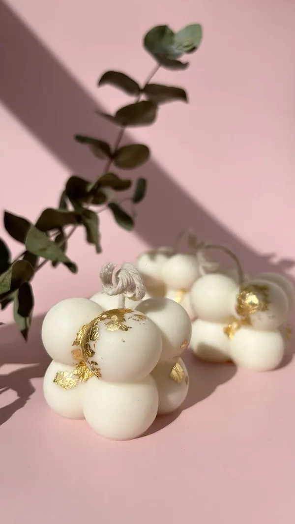 Pack_of_4_Mini_Bubble_Candle_–_Gold_Flakes_Edition