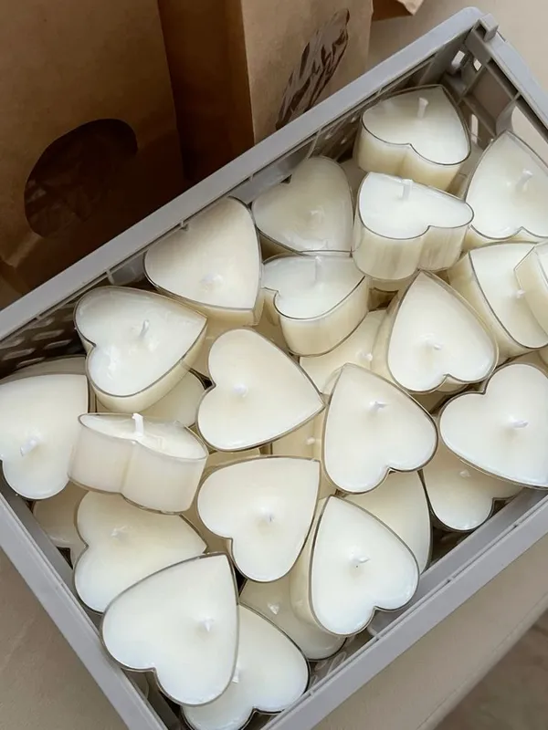 Pack_of_12_Modern_Scented_Heart_Shape_T-Lights