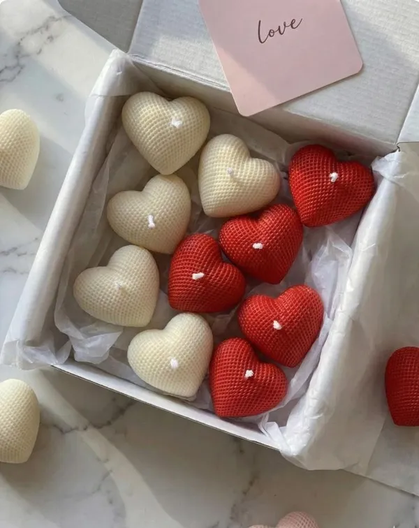Pack_of_8_Scented_Heart_Shape_Candle