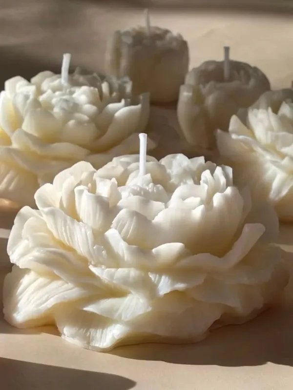 Scented_Peony_Flower_Candle