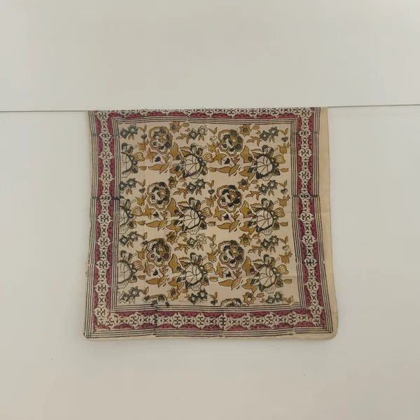 Beige_Floral_Print_Scarf_for_Women