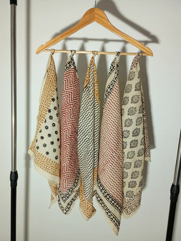 Multicolor_Printed_Scarf_Set_for_Women