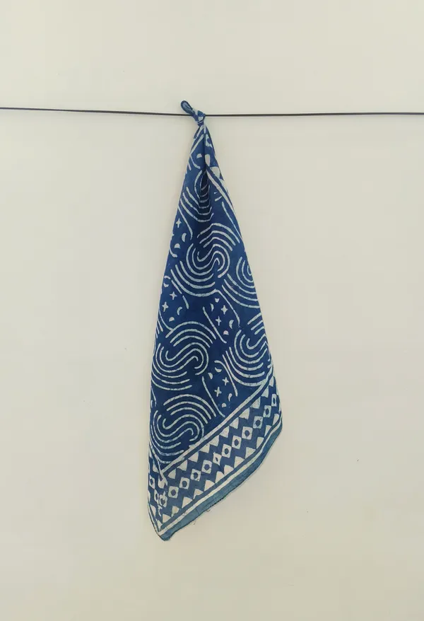 Blue_Printed_Square_Scarf_for_Women