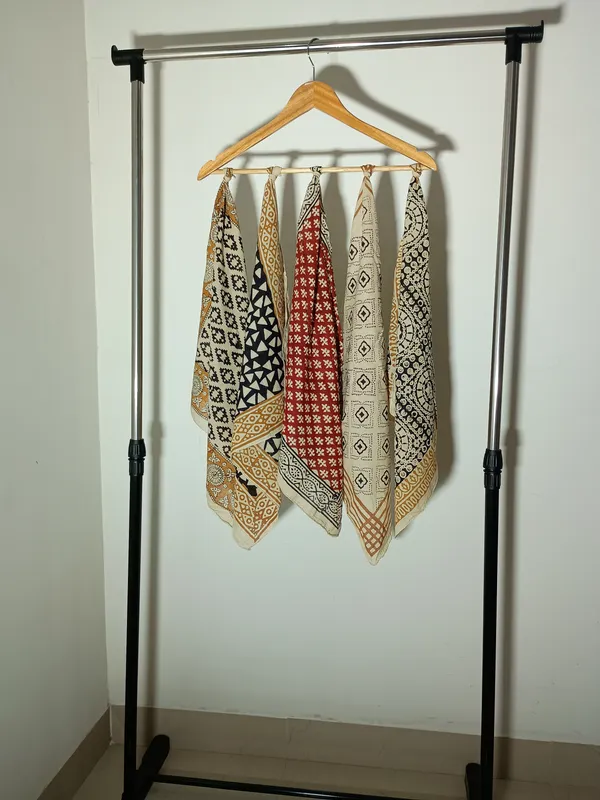 Multicolor_Printed_Scarves_Set_for_Women
