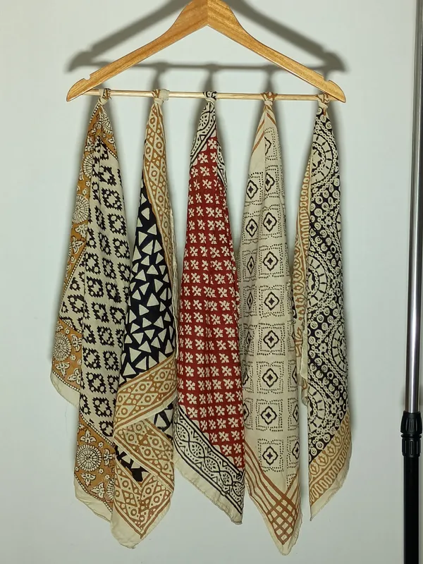 Multicolor_Printed_Scarves_Set_for_Women