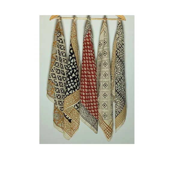 Multicolor_Printed_Scarves_Set_for_Women