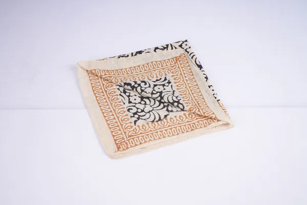Black_Paisley_Print_Bandana_Scarf_for_Men_And_Women
