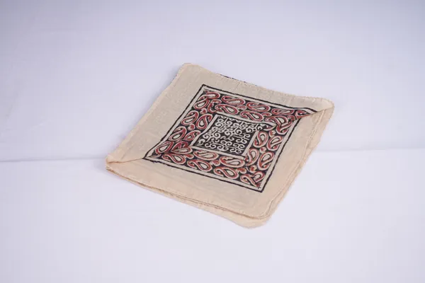 Black_Printed_Bandana_Face_Covering_for_Women
