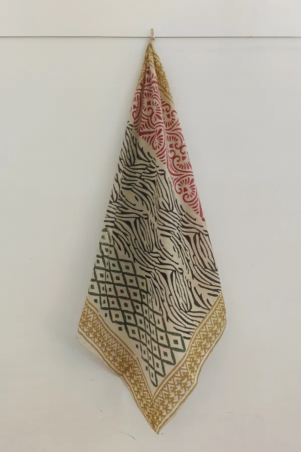 Multicolor_Printed_Square_Scarf_for_Women